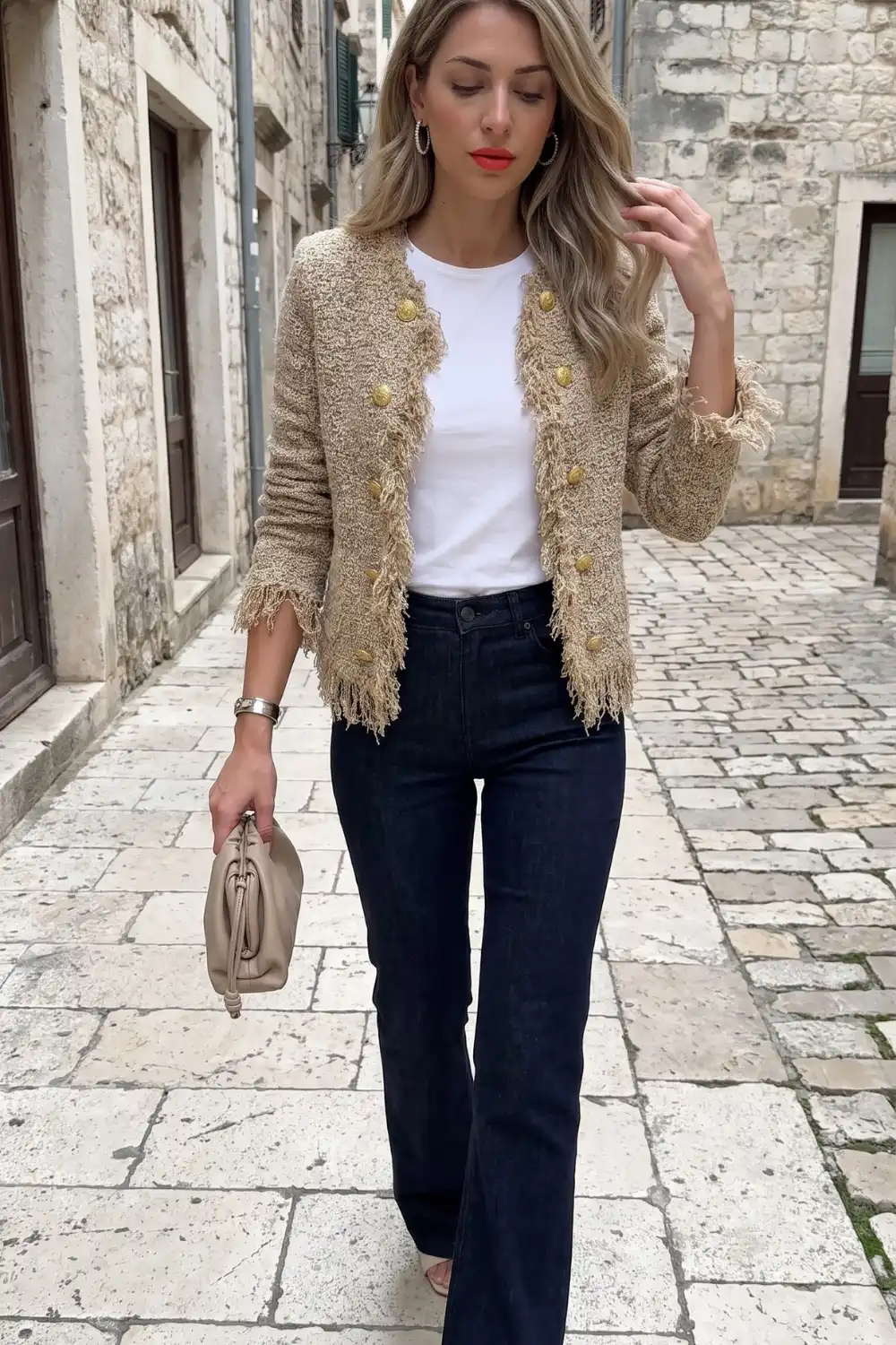 beige-tweed-cardigan-dark-jeans